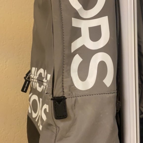 Michael Kors - Reflective Backpack - RARE FIND! - Picture 3 of 10
